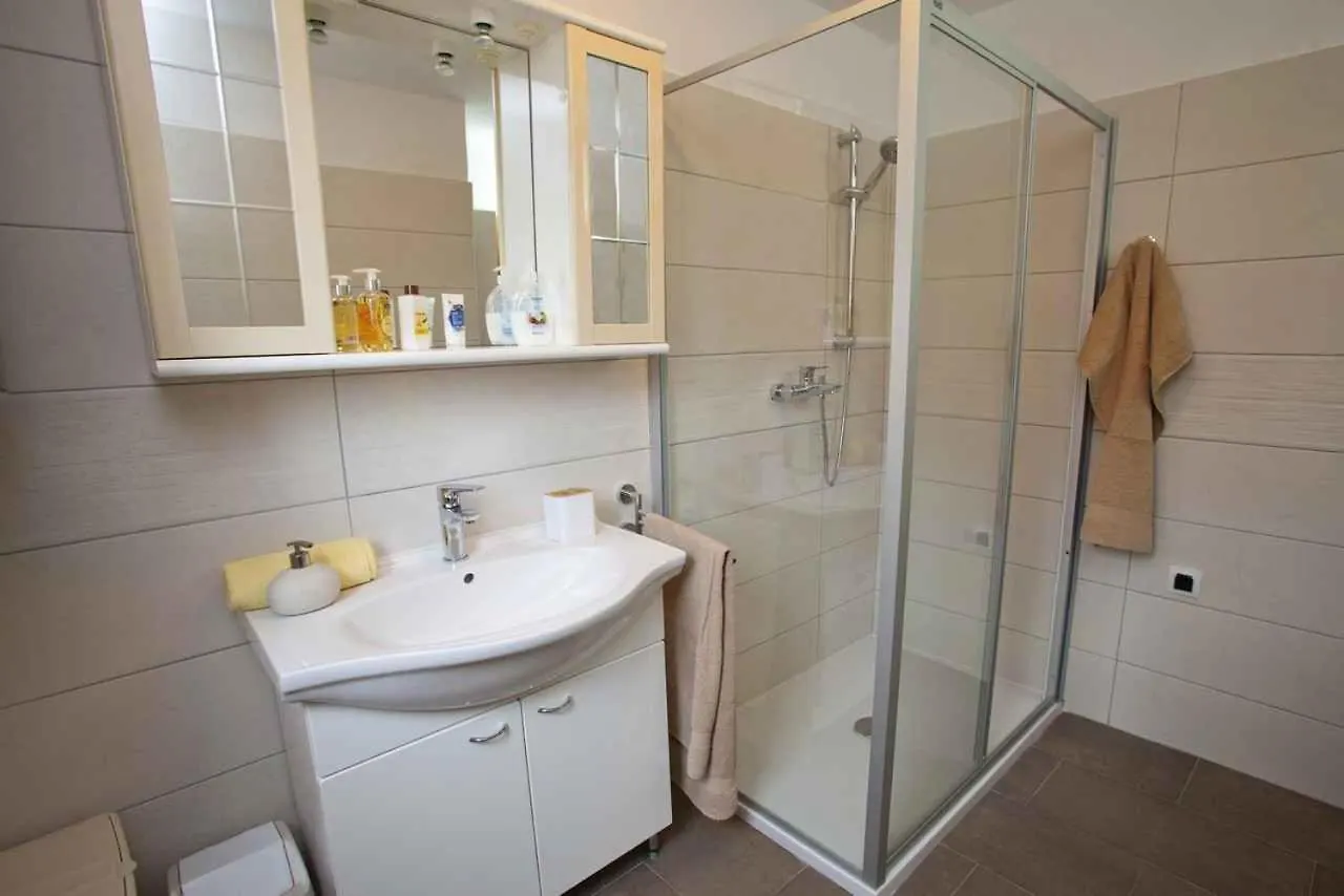 Apartment In Vrbnik - Insel Krk 36848