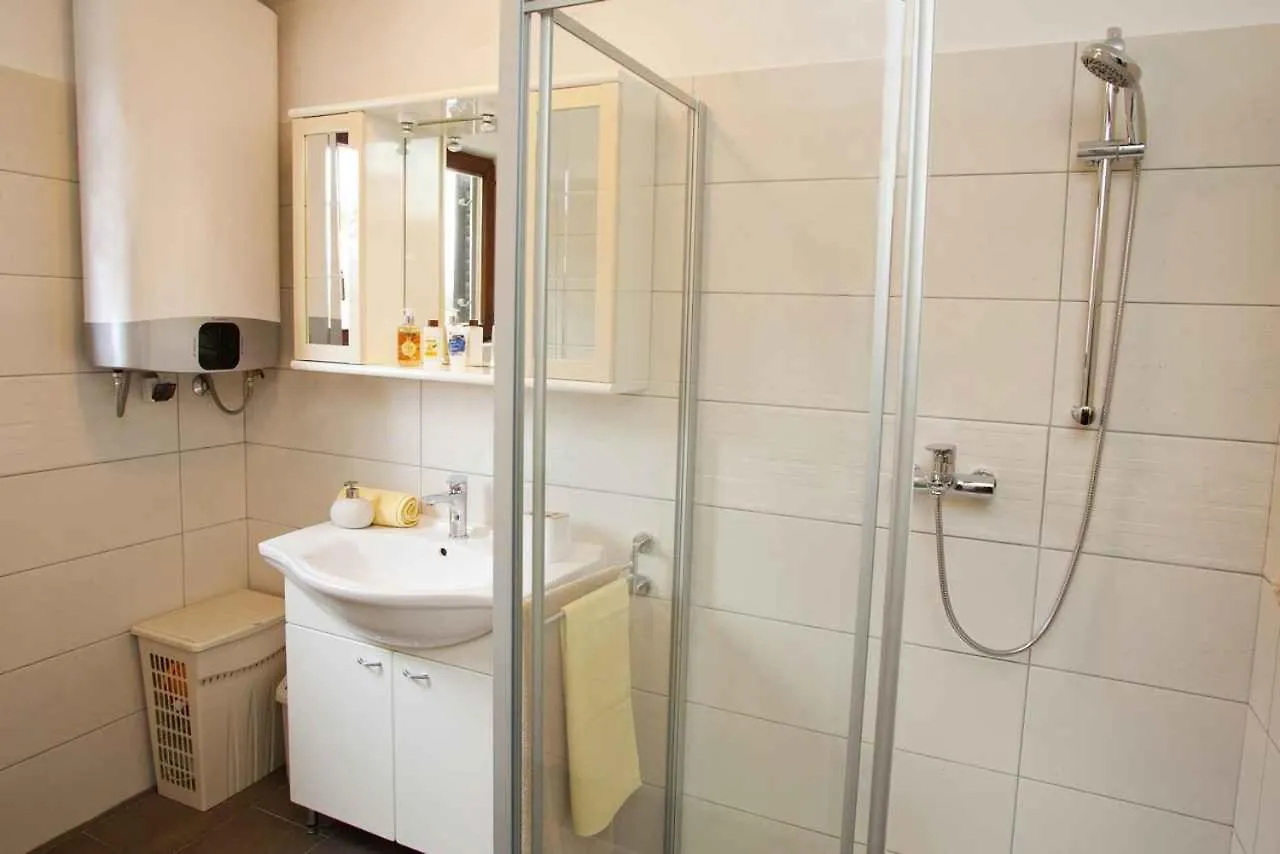 Apartment In Vrbnik - Insel Krk 36848 Croatia