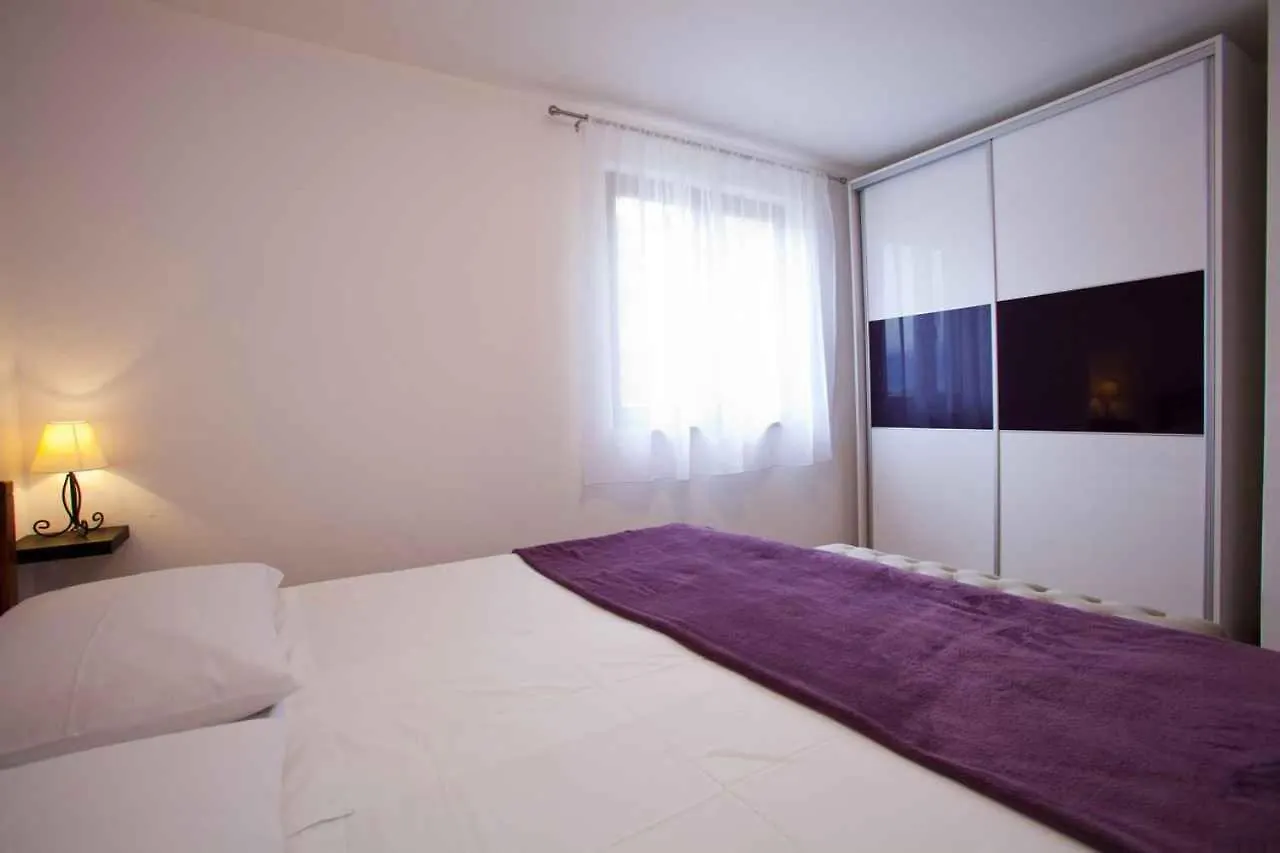 Apartment In Vrbnik - Insel Krk 36848 0*,
